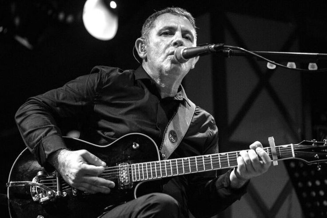 Ο Παύλος Παυλίδης στο Δημοτικό Θέατρο Λυκαβηττού