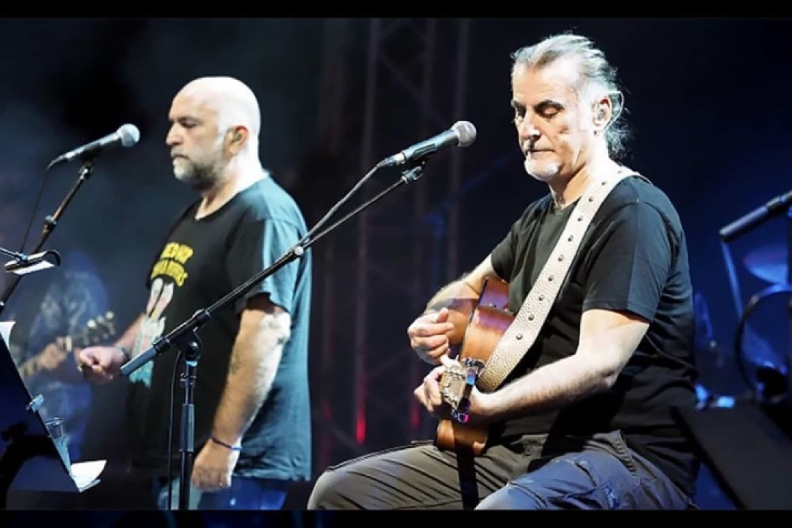 Πυξ Λαξ και Κώστας Τουρνάς | Συναυλία στο Λυκαβηττό