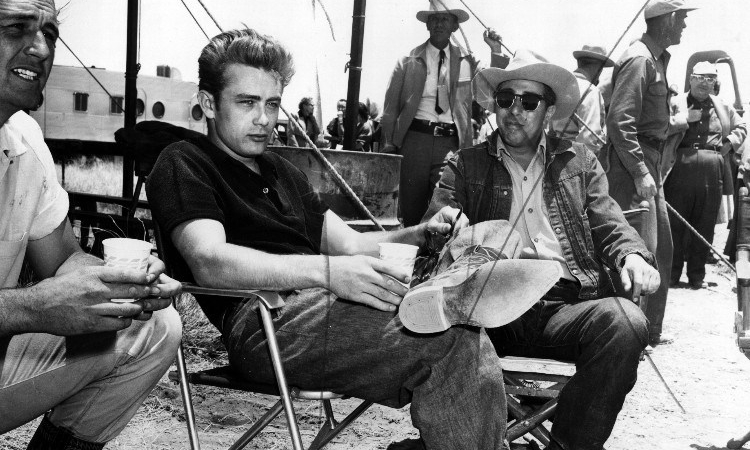 Το 1956, κυκλοφόρησε το κινηματογραφικό έπος Giant του σκηνοθέτη George Stevens