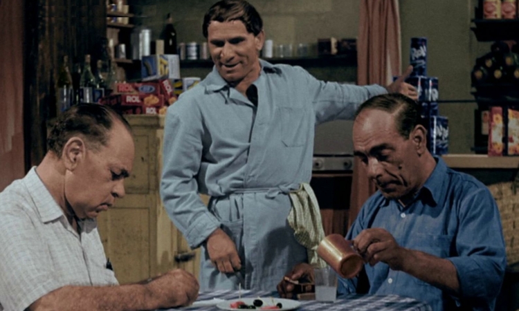 Είναι σίγουρα μια από τις πλέον αγαπημένες κωμωδίες του ελληνικού κινηματογράφου